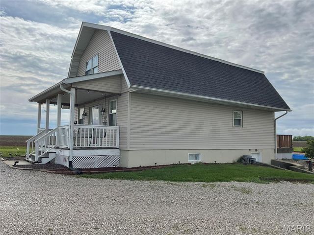 304 STATE AVE, Pocahontas, IL 62275