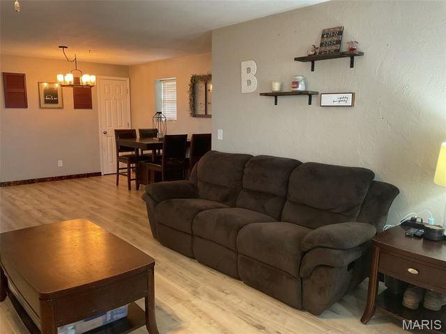 304 STATE AVE, Pocahontas, IL 62275