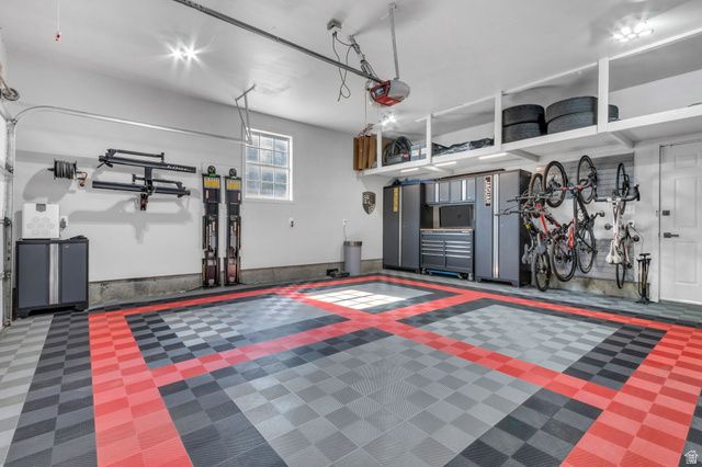 1819 E 9880 S, Sandy, UT 84092