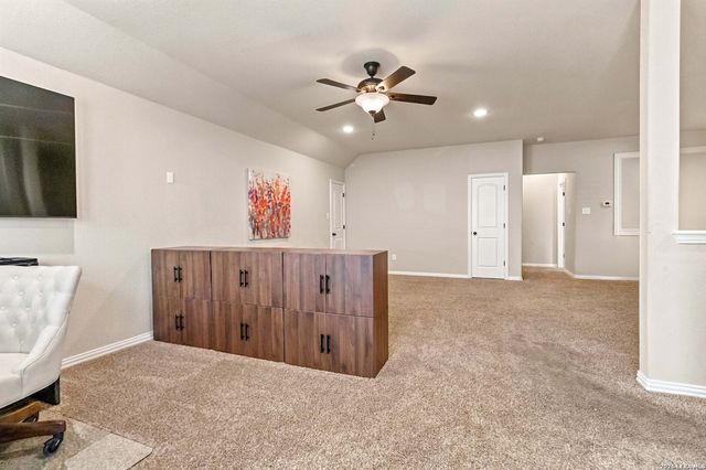 24618 GLASS CYN, San Antonio, TX 78260