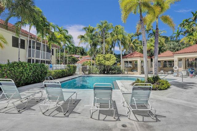 9202 NW 9th Court, Plantation, FL 33324