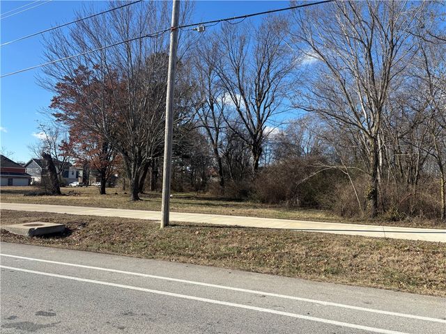 1363 N Rupple Road, Fayetteville, AR 72704