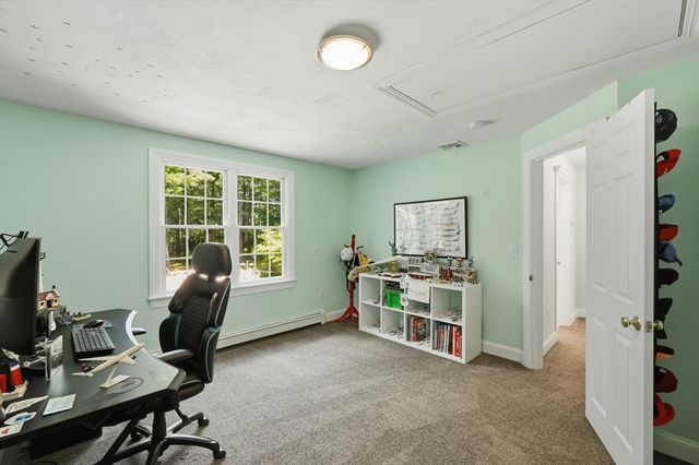 31 Pine Street, Middleboro, MA 02346