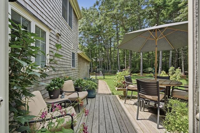 31 Pine Street, Middleboro, MA 02346