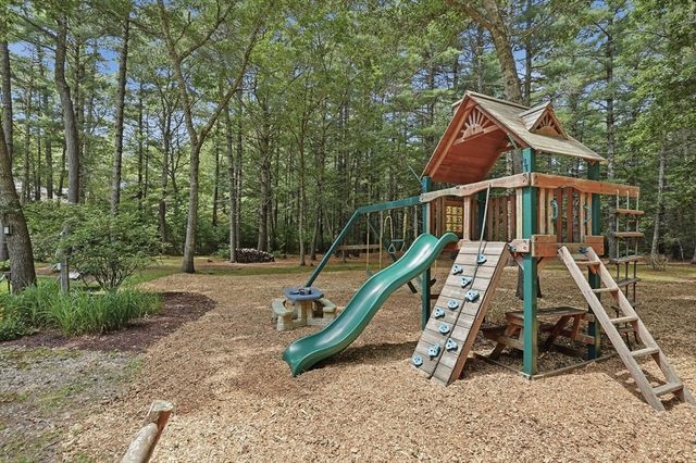 31 Pine Street, Middleboro, MA 02346