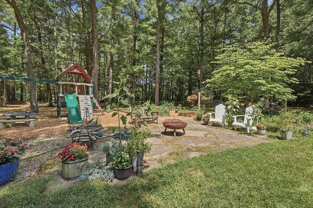 31 Pine Street, Middleboro, MA 02346