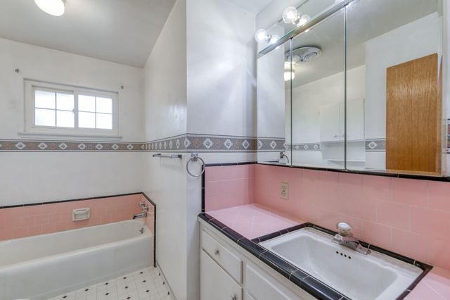 19616 E Parlier Avenue, Reedley, CA 93654