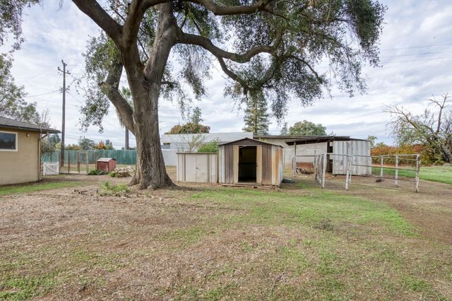 19616 E Parlier Avenue, Reedley, CA 93654