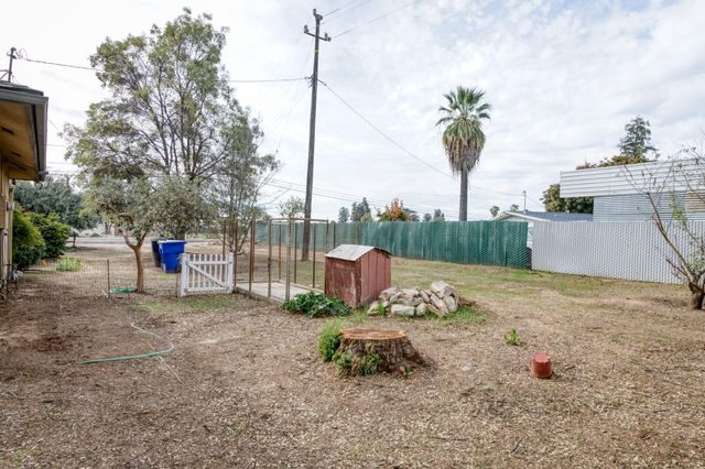 19616 E Parlier Avenue, Reedley, CA 93654