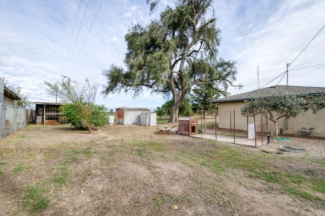 19616 E Parlier Avenue, Reedley, CA 93654
