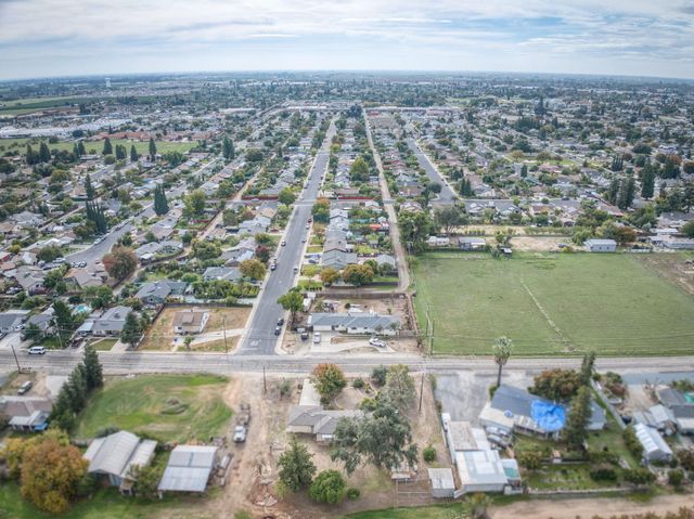 19616 E Parlier Avenue, Reedley, CA 93654