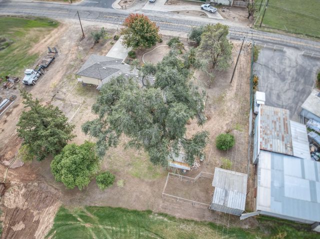 19616 E Parlier Avenue, Reedley, CA 93654