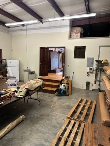 1236 E Washington St, New Castle, PA 16101