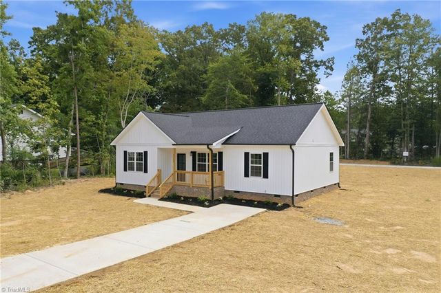 213 Grand Oaks Drive, Gibsonville, NC 27249