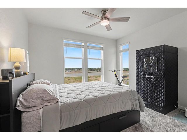 12375 Farmview Ln, Northglenn, CO 80241
