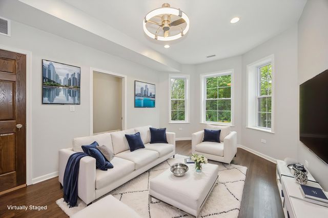 2008 W Addison Street 2, Chicago, IL 60618