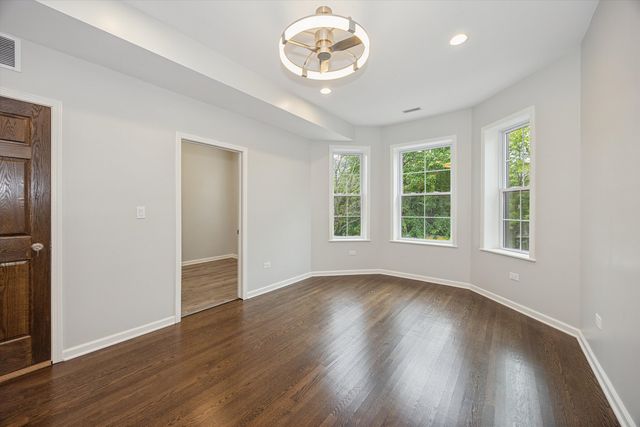 2008 W Addison Street 2, Chicago, IL 60618
