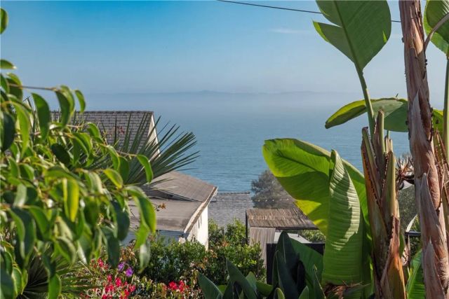 2297 Golden Gate Avenue, Summerland, CA 93067