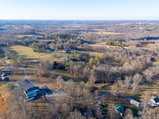 121 Mt Moriah Church Road, Portland, TN 37148