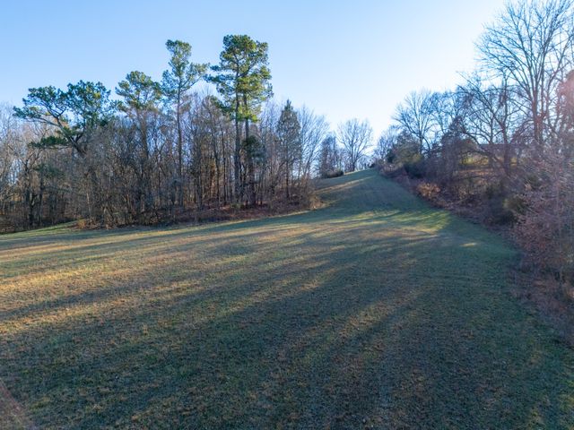 121 Mt Moriah Church Road, Portland, TN 37148