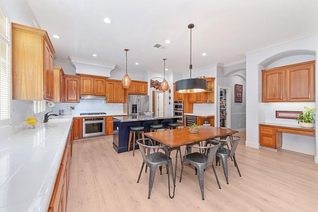 2129 Tarbolton Cir, Folsom, CA 95630