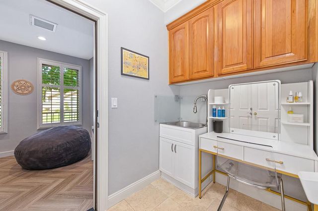 2129 Tarbolton Cir, Folsom, CA 95630