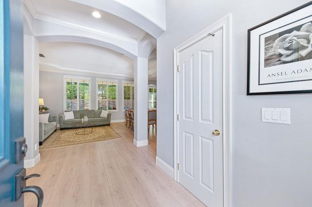 2129 Tarbolton Cir, Folsom, CA 95630