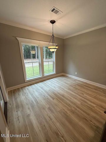 5350 Hoda Road, Kiln, MS 39556
