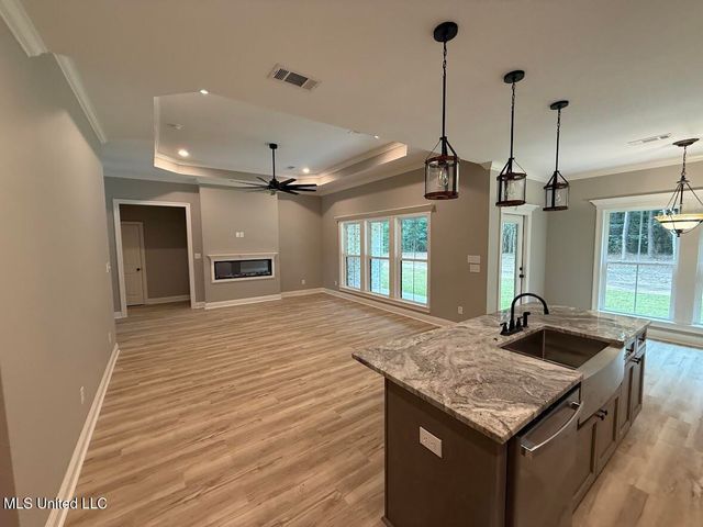 5350 Hoda Road, Kiln, MS 39556