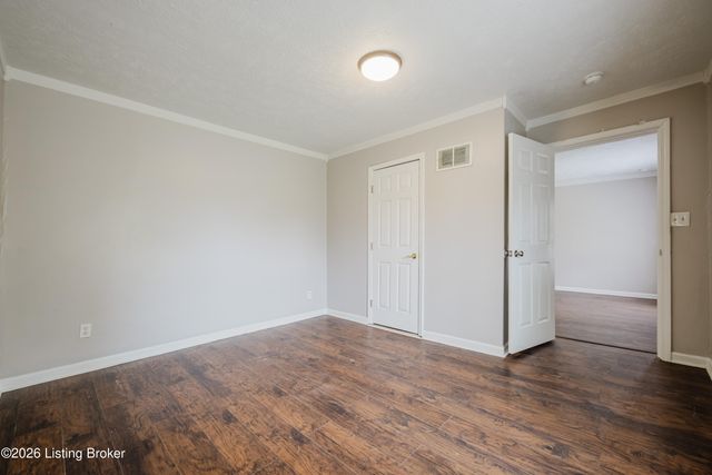 505 Warnock St, Louisville, KY 40217