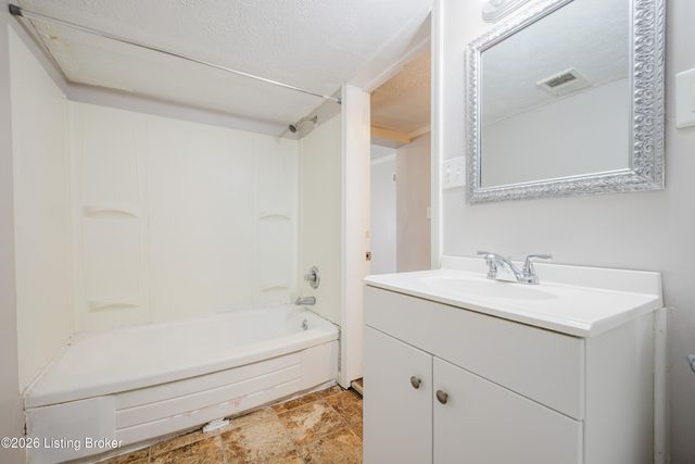 505 Warnock St, Louisville, KY 40217