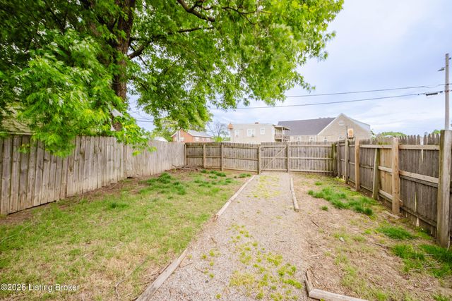 505 Warnock St, Louisville, KY 40217