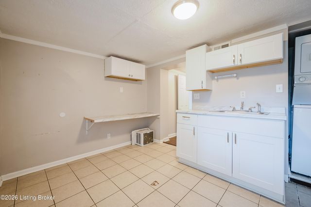 505 Warnock St, Louisville, KY 40217