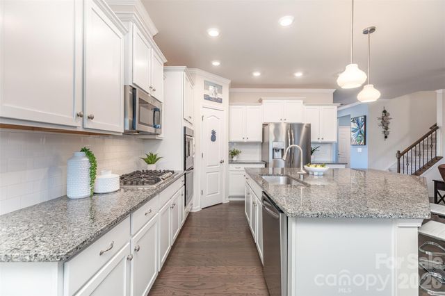 6020 Kings Canyon Way, Lancaster, SC 29720