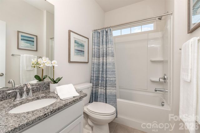 6020 Kings Canyon Way, Lancaster, SC 29720