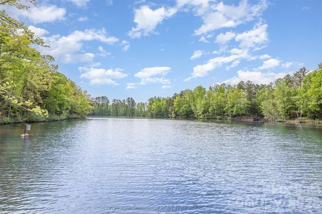 6020 Kings Canyon Way, Lancaster, SC 29720