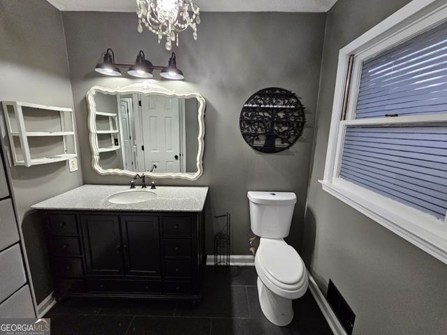 855 John Court, Lawrenceville, GA 30046