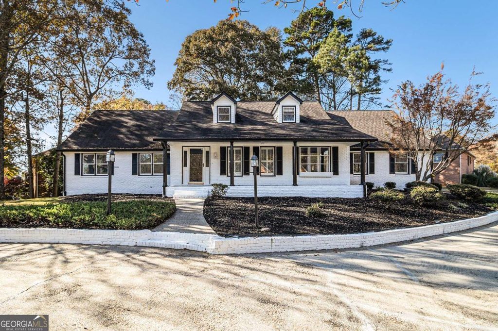 855 John Court, Lawrenceville, GA 30046