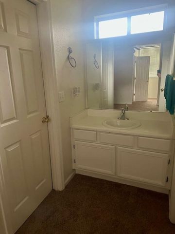 3140 Camelliawood Circle W, Tallahassee, FL 32301