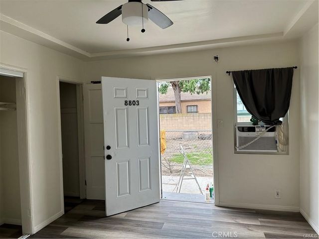 8803 hoover, Los Angeles, CA 90044