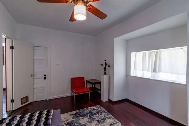 712 S Avenue 60, Los Angeles, CA 90042