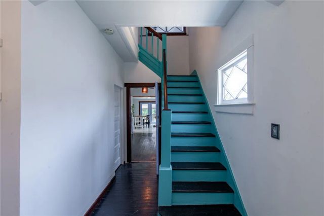 712 S Avenue 60, Los Angeles, CA 90042