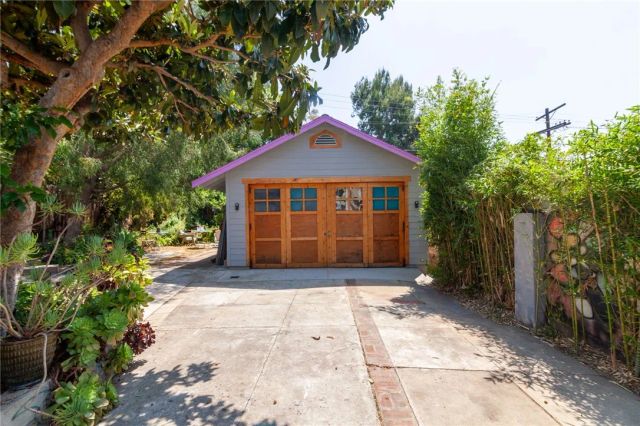 712 S Avenue 60, Los Angeles, CA 90042