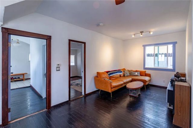 712 S Avenue 60, Los Angeles, CA 90042