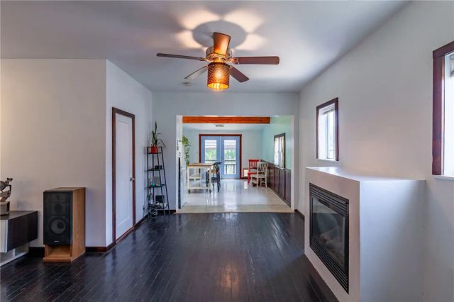 712 S Avenue 60, Los Angeles, CA 90042