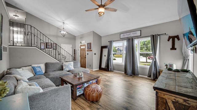 18473 Candace Drive, Lowell, IN 46356