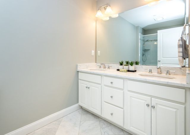 325 Bacon Street 5, Waltham, MA 02451