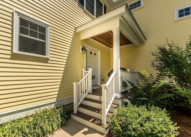 325 Bacon Street 5, Waltham, MA 02451