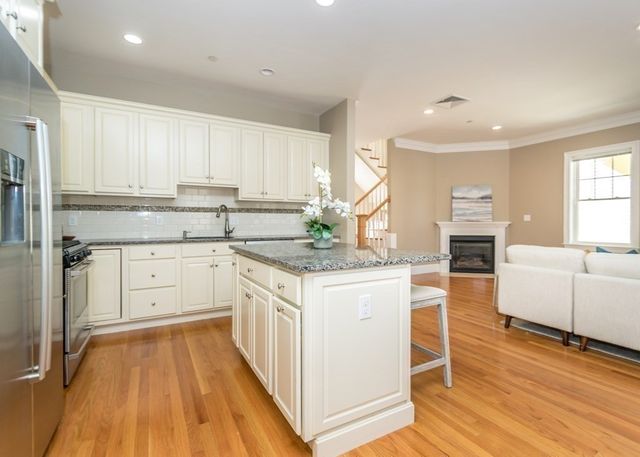 325 Bacon Street 5, Waltham, MA 02451