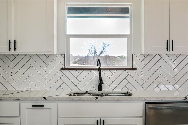 1198 Wolf Creek Drive, Blanchard, OK 73010